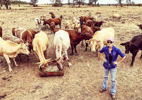 Twin’s powerful photo of sister goes viral amid drought devastation