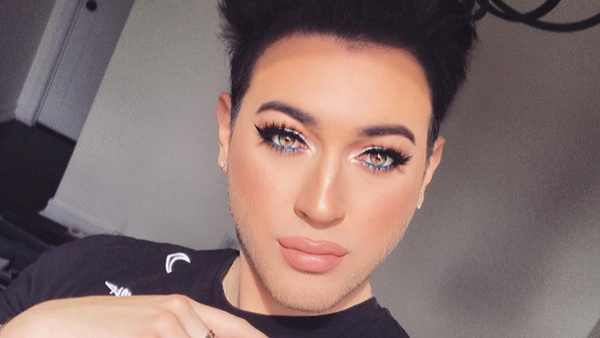 Beauty blogger Manny Gutierrez stands up to online bullying. Image: Instagram/@MannyMua733