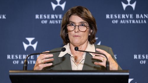 La settimana scorsa il governatore della Reserve Bank Michele Bullock ha annunciato un terzo aumento consecutivo dei tassi di interesse.