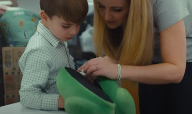 princess of wales and three children volunteer at baby bank charity