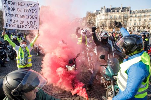 The ministry said security forces used tear gas in several places to unblock major routes, notably at the access road to the Mont Blanc tunnel, where about 30 canisters were fired.