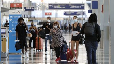 PM tells medical experts to find safe way for vaccinated Australians to travel overseas