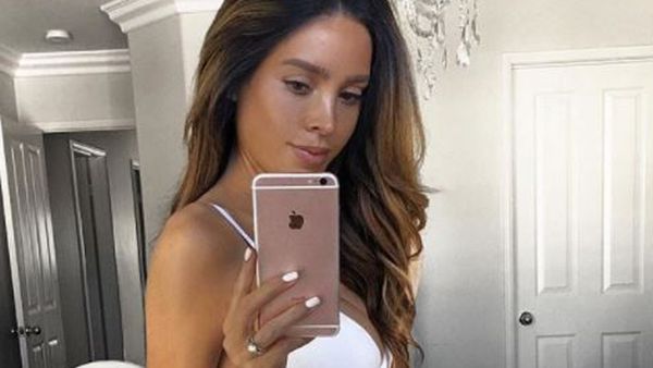 Fitness model Sarah Stage - four weeks after giving birth. Image: Instagram/@Sarahstage