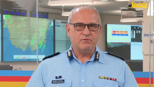 Victoria SES agency commander Mark Cattell said crews would focus on roads and areas where larger trees "are down over the power infrastructure".