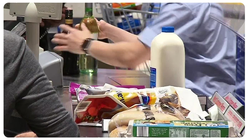 Aldi stops mandatory bag checks on shoppers