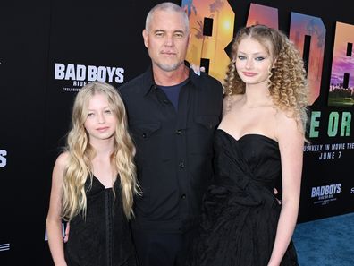 Eric Dane with his daughters in 2024.