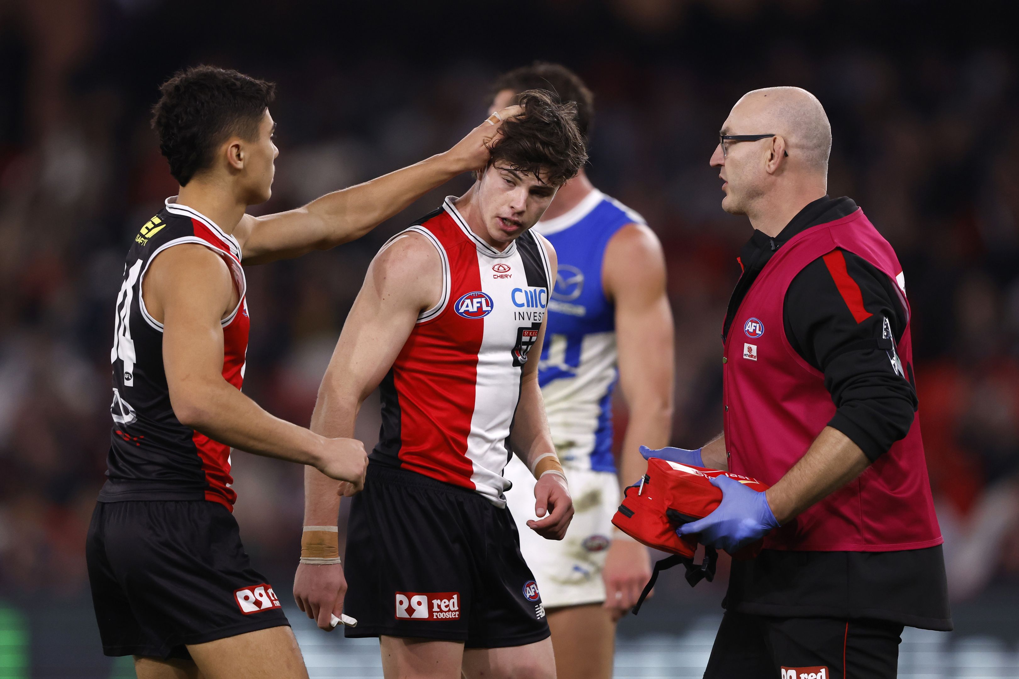 'I love that': St Kilda coach Ross Lyon's post-match antics lauded after shock Darcy Wilson move