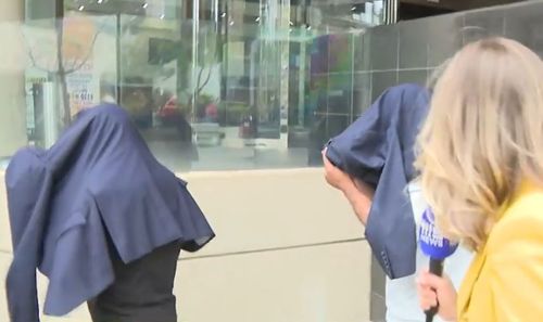 Hossaiah e Mouus Go Mouse