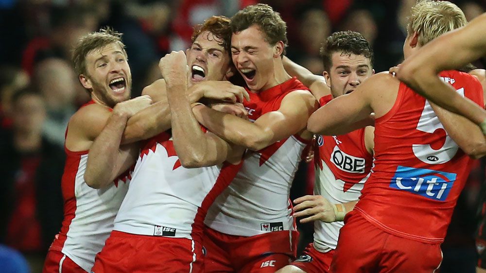 Swans pip 'Dons by a point in AFL thriller