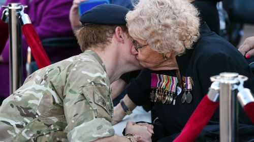 Prince Harry met Daphne Dunne in 2015. (Getty)