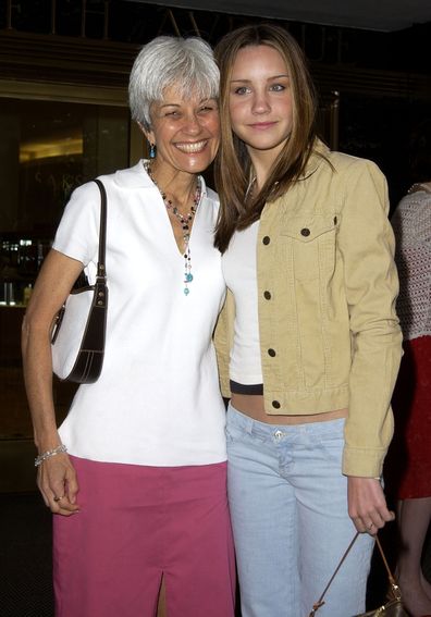 Amanda Bynes and her mum Lynn Organ in 2002.