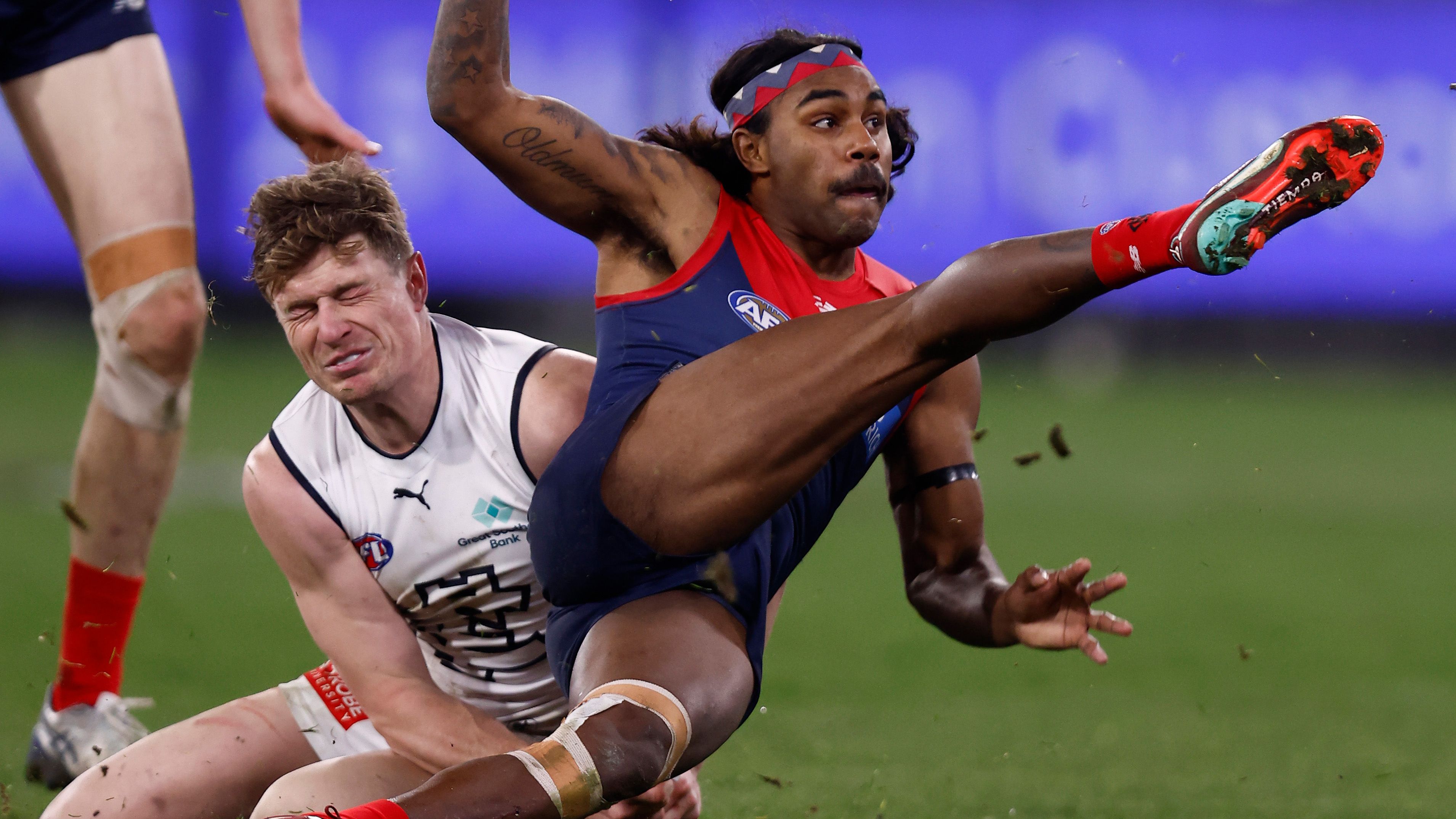 Kysaiah Pickett of the Demons kicks a goal to win the game during the round 22 AFL match between the Melbourne Demons and the Carlton Blues at Melbourne Cricket Ground on August 13, 2022 in Melbourne, Australia. (Photo by Darrian Traynor/Getty Images)