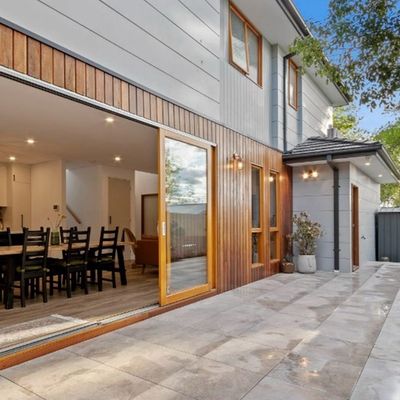 Fully-electric Melbourne home with a ‘facial recognition door’ sells for under $950,000 at auction