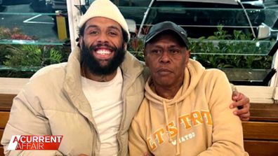 La star de New South Wales Origin et Kangaroos Josh Addo-Carr photographiée avec son père Joey Addo.