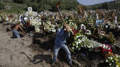 Mexico death toll rises