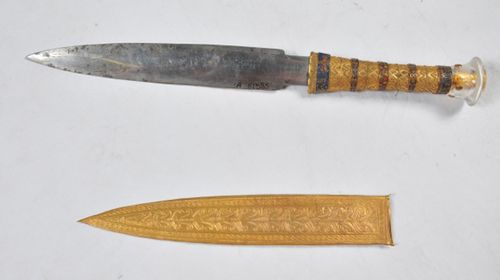 Dagger buried with King Tut came from outer space