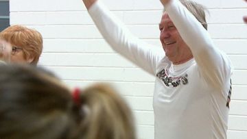 AFL legend Sheedy shimmies for the sake of seniors' health 