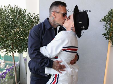 pink and carey hart pink denies break up reports 