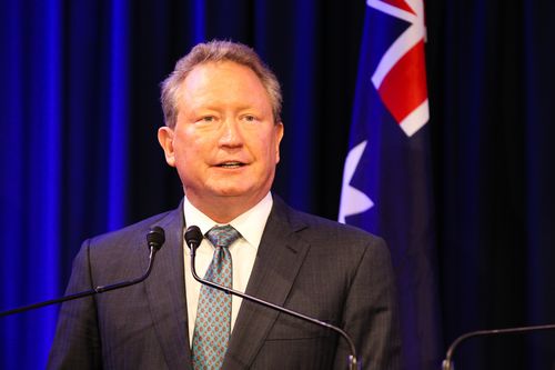 Billionaire mining magnate Andrew 'Twiggy' Forrest has backed a call to raise the legal smoking age. (AAP)