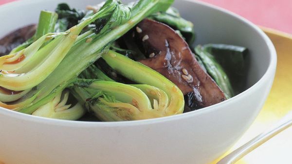 Wok-tossed greens with oyster sauce