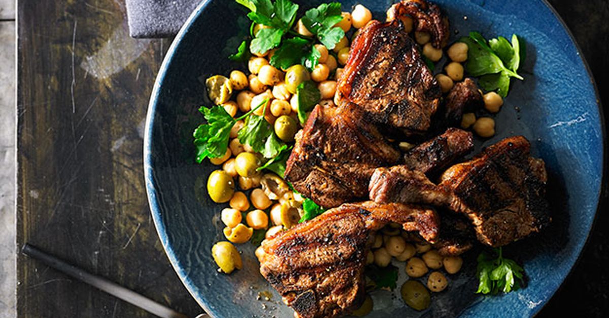 Smoked paprika lamb loin chops with chick pea and green olive salad - 9Kitchen