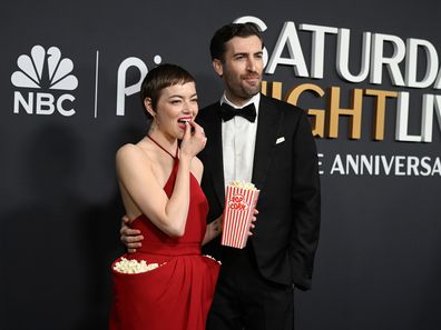 SNL50: The Red Carpet - Foto: (LR) Emma Stone dan Dave McCary pada hari Minggu, 16 Februari 2025 - (Foto oleh NBC/Noam Galai/NBC via Getty Images)