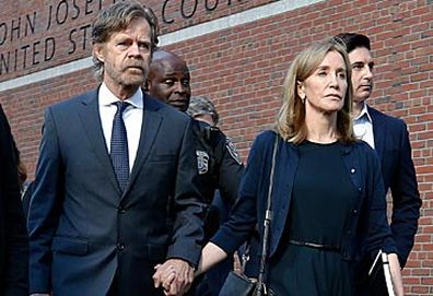 WIlliam H Macy and Felicity Huffman (AAP)