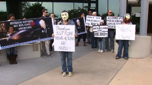 Last year, protesters turned out in support of Mr Flori. (9NEWS)