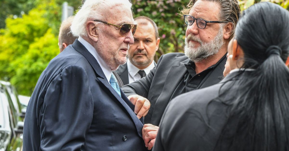 Anthony Albanese, Russell Crowe, Ray Hadley and more pay tribute to radio icon