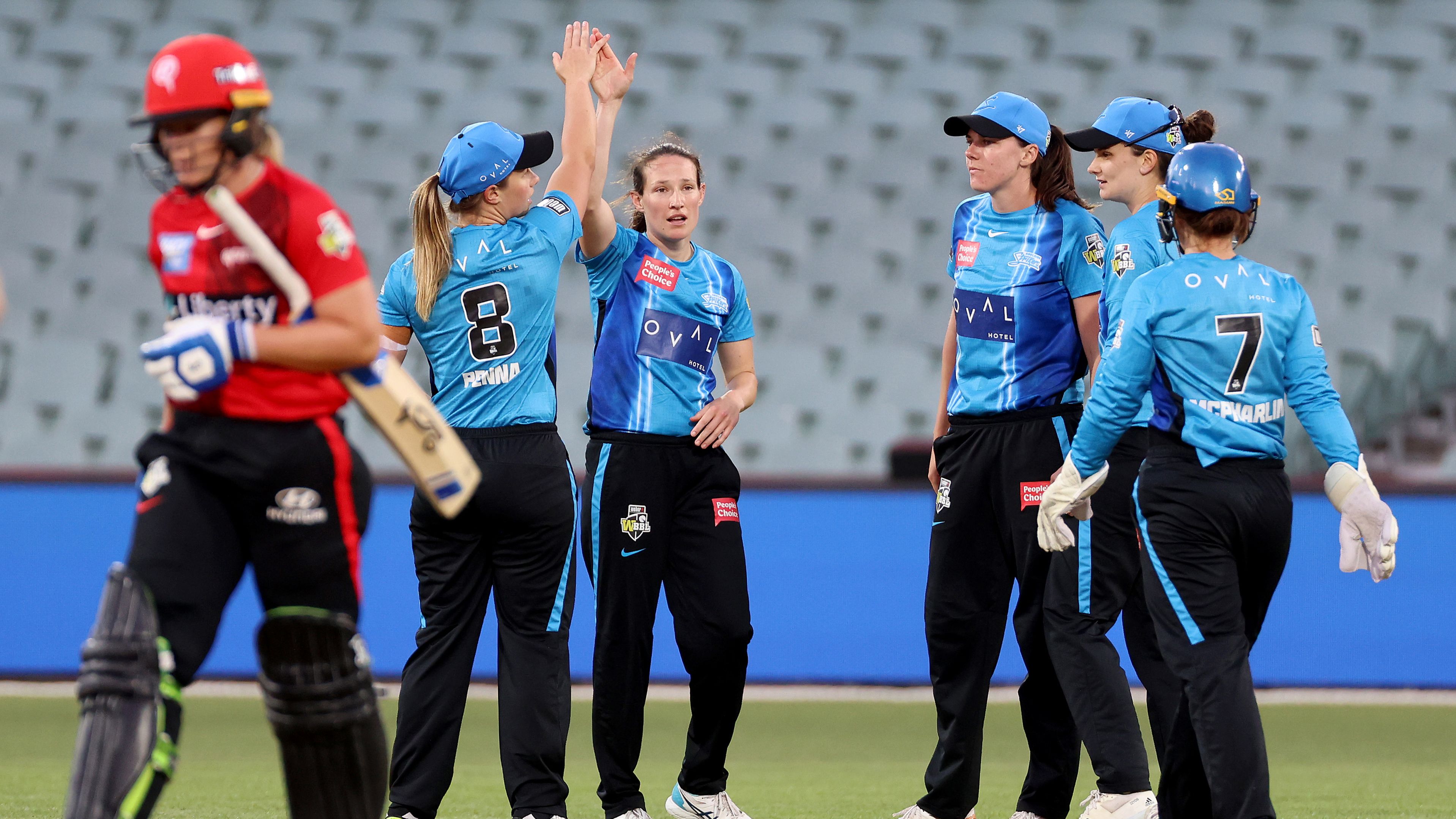Adelaide Strikers crush Melbourne Renegades to seal place in WBBL final
