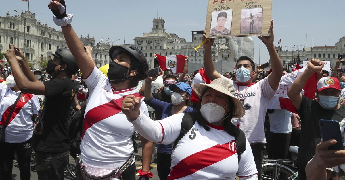 Peru's interim president resigns as chaos embroils nation