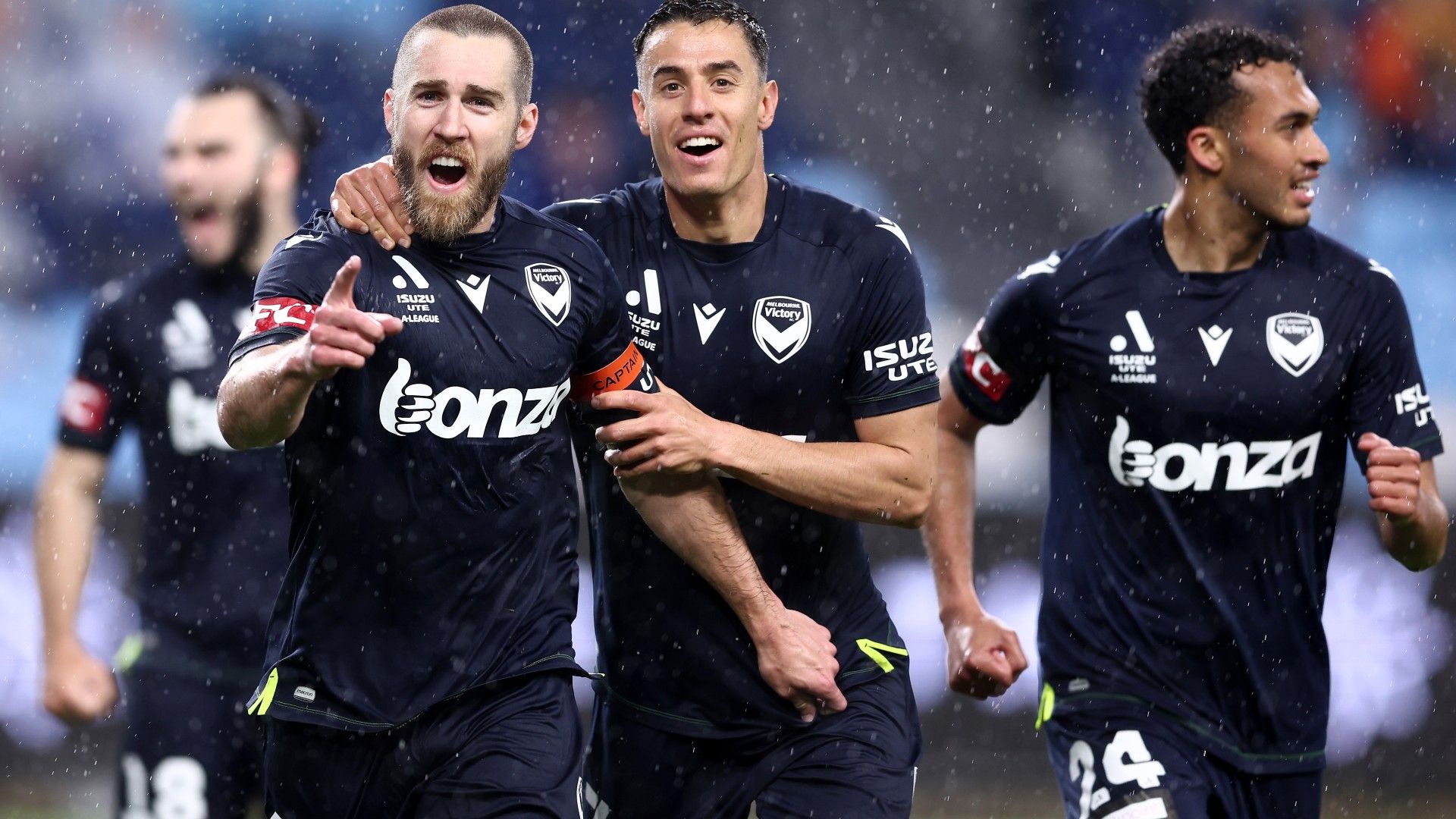 Victory take thrilling Big Blue win over Sydney FC in Allianz Stadium clash