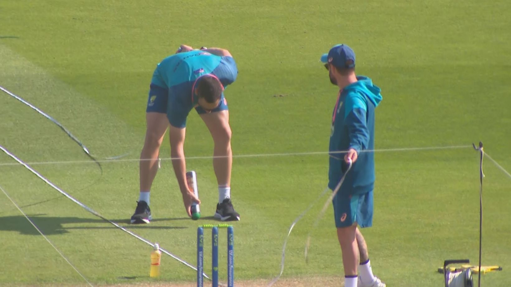 LIVE: The big clue in Aussie quick's Ashes battle