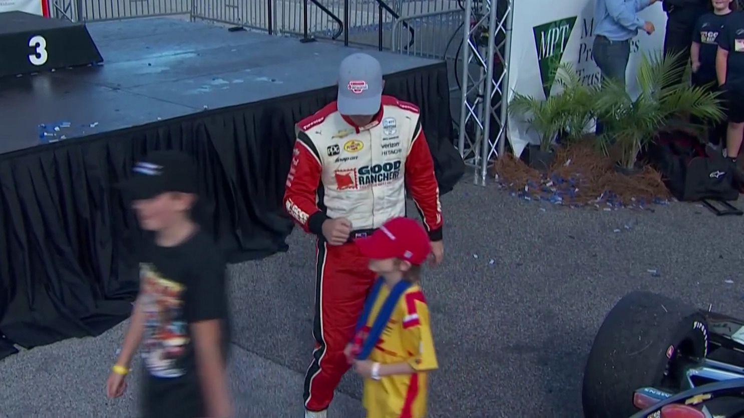 The moment an IndyCar fan walks away from Scott McLaughlin.