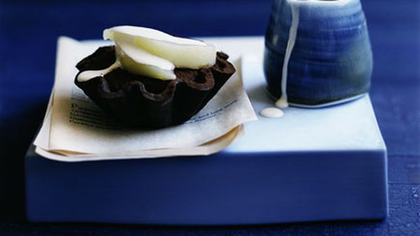 Pear and chocolate fudge tartlets
