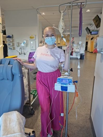 breast cancer nurse contracts disease