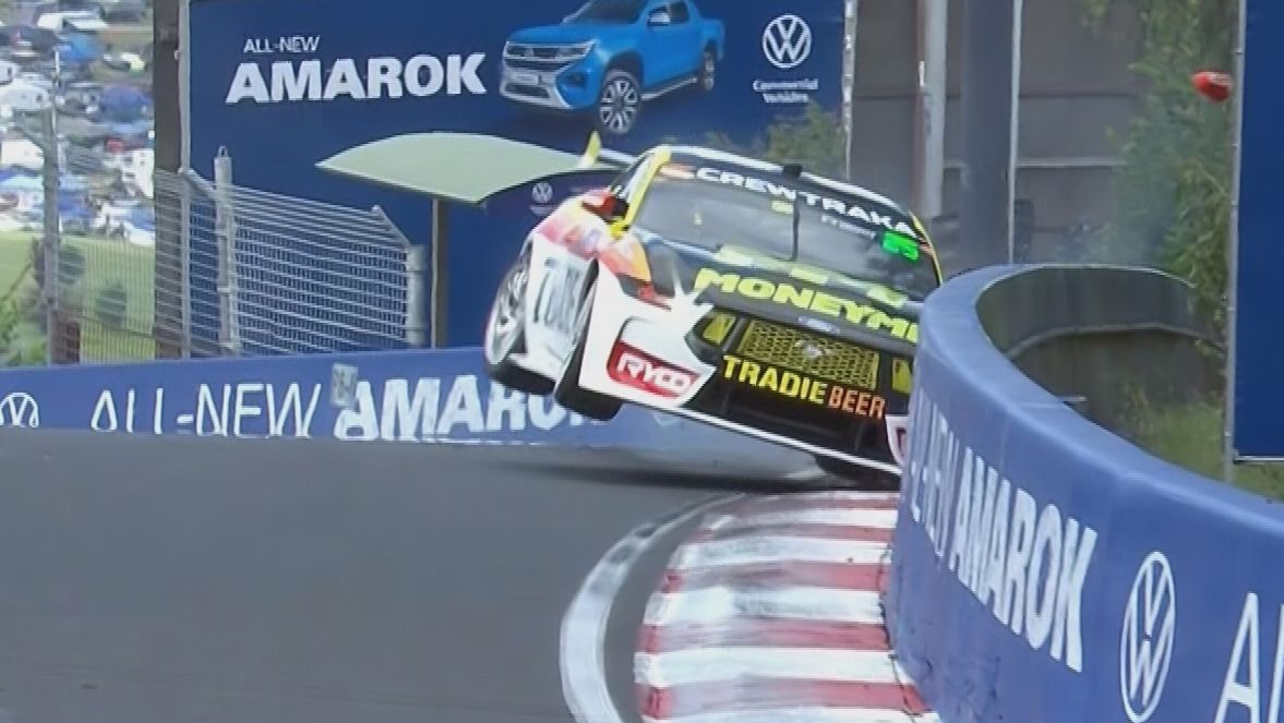 Declan Fraser brought out the red flags for the second time in Bathurst 1000 qualifying after crashing at Sulman Park.
