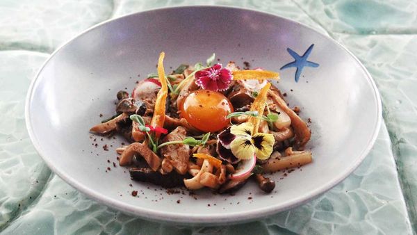 Jack Yoss' warm mushroom salad