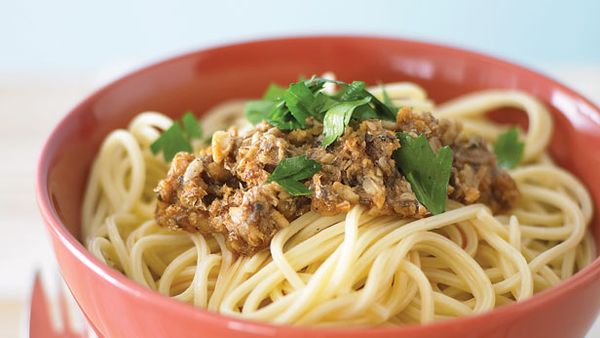 Quick canned fish pasta