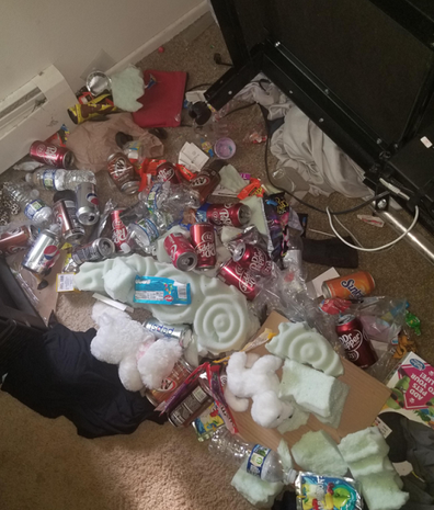  babysitter cleans childs room