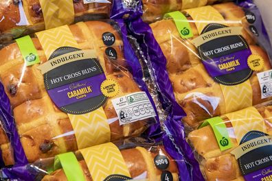 Woolworths Hot Cross Bun range. November 2021.