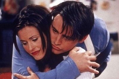 Move over Ross and Rachel!<br/><br/>Producers originally wanted Monica and Joey to be the main couple of the show... <br/>