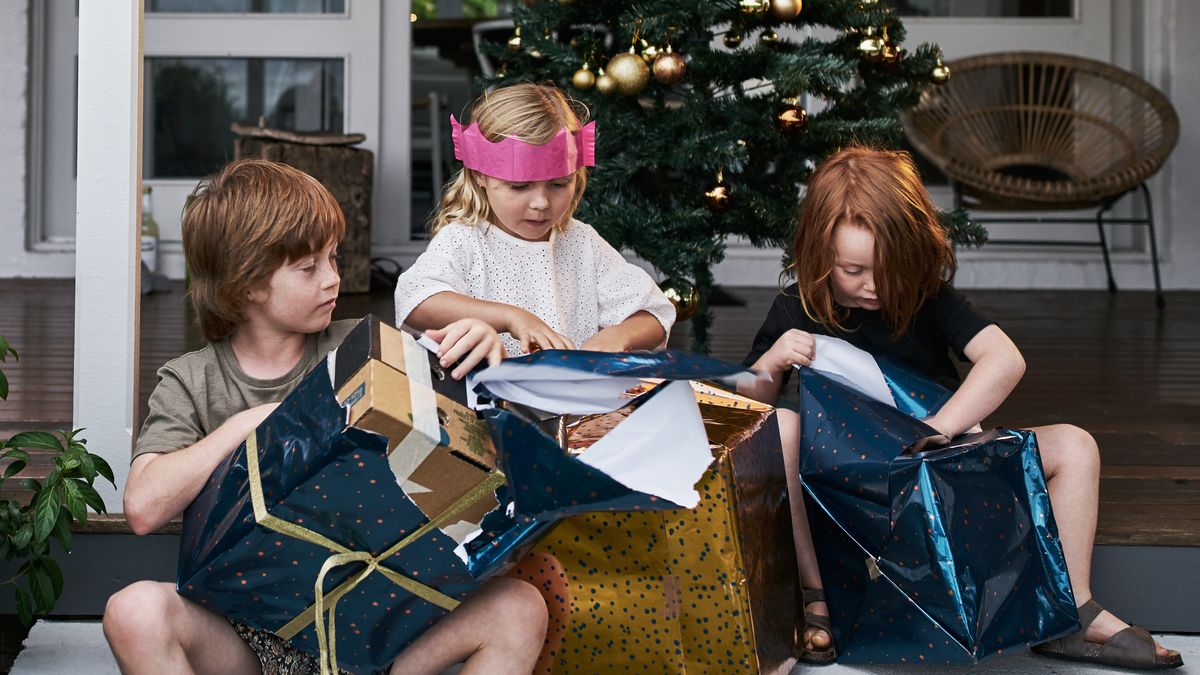 Postal Deadlines For Christmas 2022 Christmas Delivery Deadlines 2021: When To Post Your Cards And Gifts So  They Arrive In Time For Christmas | Australia Post Last Christmas Gift  Delivery Dates For 2021 - 9Honey