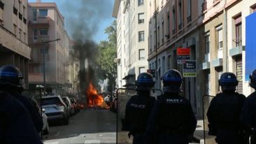 Macron calls Trump's remarks on riots 'stupid'