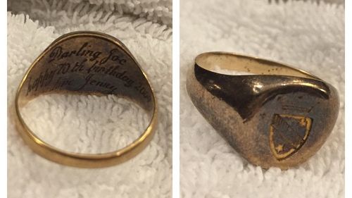Snorkeller discovers lost 70th birthday memento ring in Bali