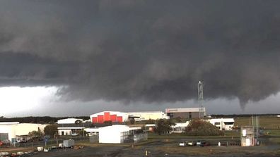 Le Bureau of Meteorology (BoM) a confirmé qu'une tornade a touché le Queensland après qu'un avertissement de tempête violente a été émis pour Brisbane ce matin