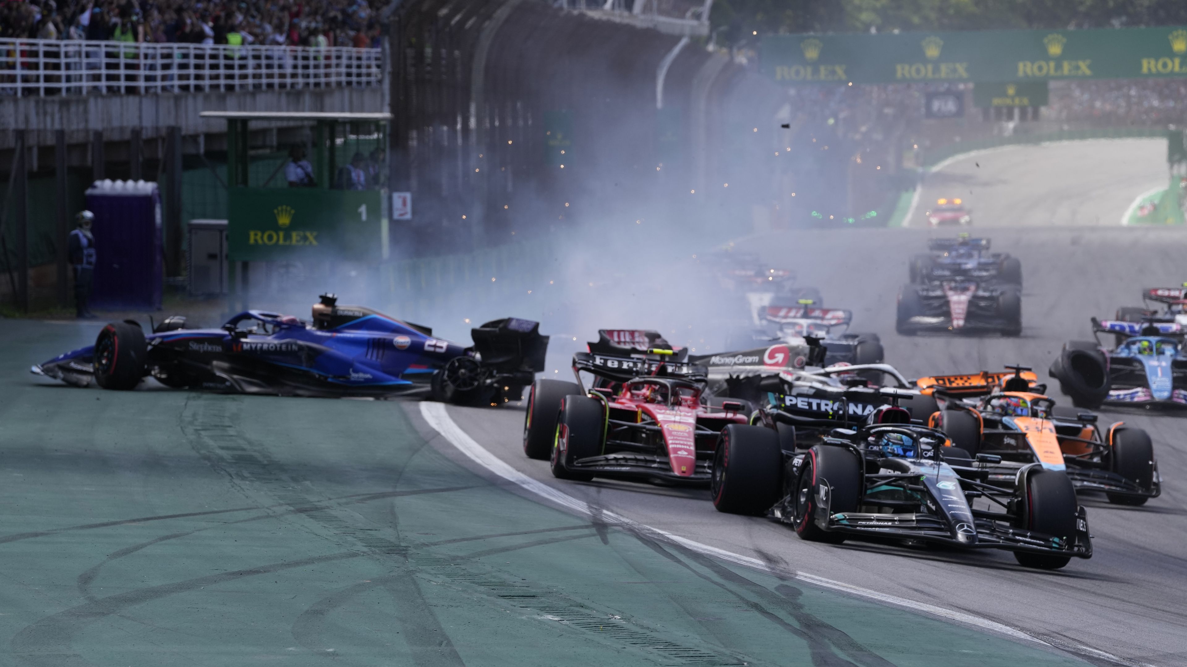 'Oscar, kill the engine': Aussie caught up in wild first-lap chaos at Brazil Grand Prix
