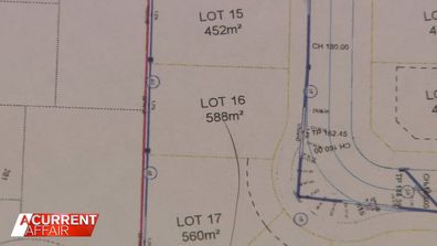 Melissa and Bryan discovered through their own builder that the land they'd acquired was in fact 452 square metres.