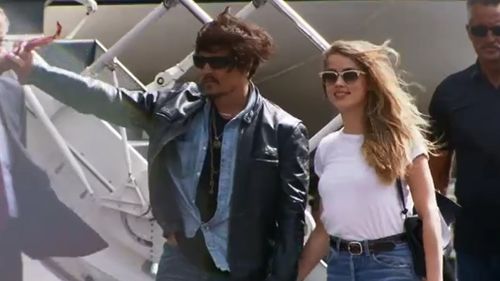 Depp and Heard arriving in Australia. (9NEWS)