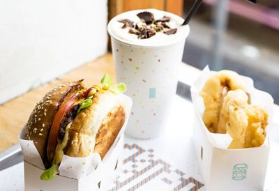 <a href="http://kitchen.nine.com.au/2016/05/20/10/33/8bits-burger-with-cheese-beer-battered-onion-rings-and-peanut-butter-milkshake" target="_top">8Bit's peanut butter milkshake<br />
</a>
